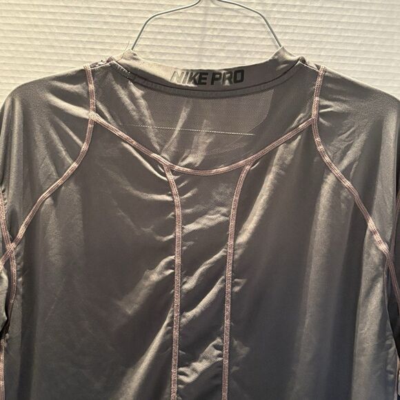 Nike Pro DriFit Fitted Men’s Shirt Size Large Gray/Black Short Sleeve - Picture 7 of 8